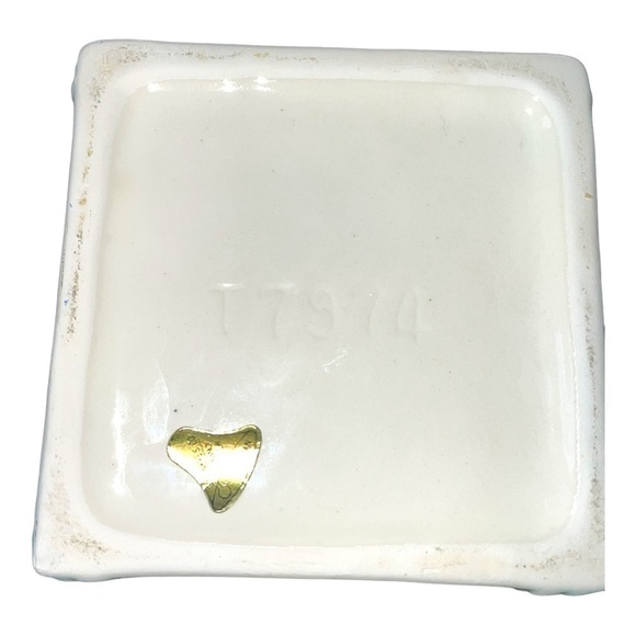 ADORABLE Set Of 2 Vintage Planter, Nursery Blocks, Nancy Pew, Made In Taiwan - Picture 10 of 10